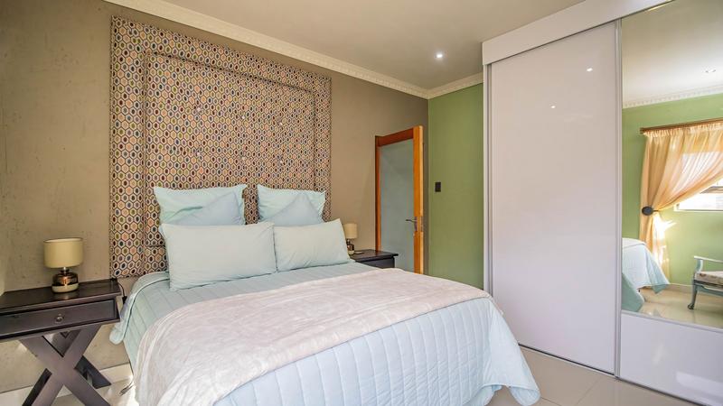 6 Bedroom Property for Sale in Dana Bay Western Cape
